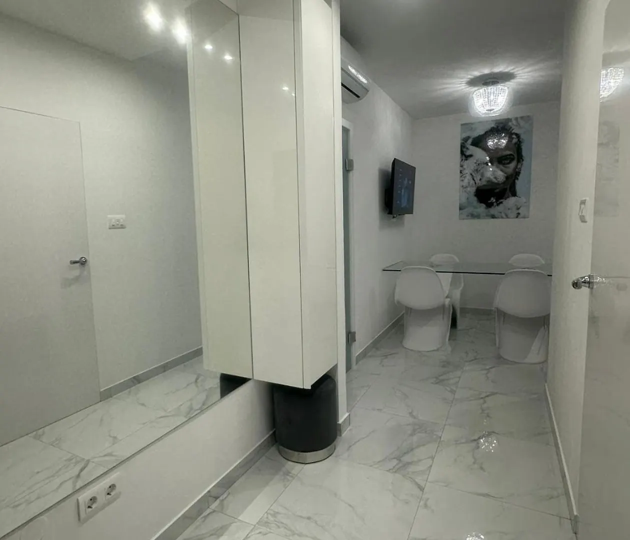 Galaxy - Futuristic Apartment 斯普利特